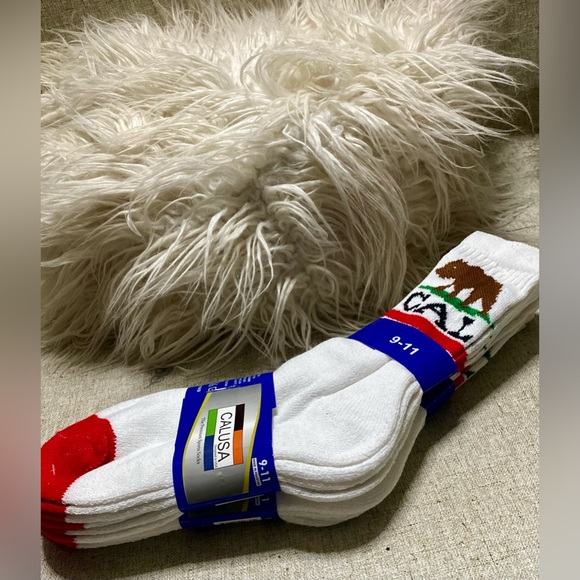 💯 Long socks with bear logo.CAL USA. New, each package comes with three pairs💯 - Picture 9 of 9